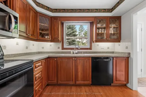 2170 Belgrave Court Burlington ON L7P 3R5