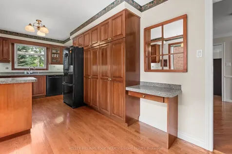 2170 Belgrave Court Burlington ON L7P 3R5