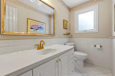2170 Belgrave Court Burlington ON L7P 3R5
