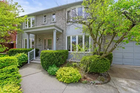 2170 Belgrave Court Burlington ON L7P 3R5