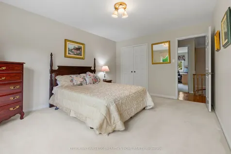 2170 Belgrave Court Burlington ON L7P 3R5