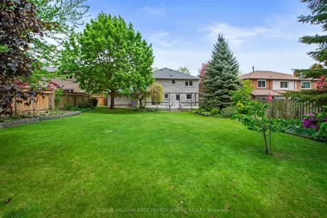 2170 Belgrave Court Burlington ON L7P 3R5