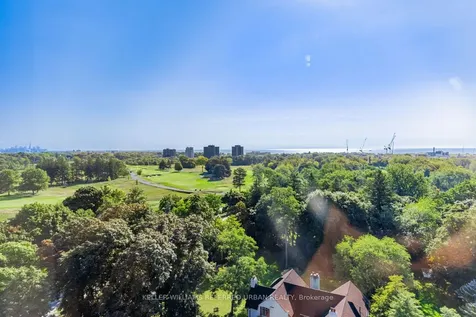 1400 Dixie Road Mississauga ON L5E 3E1