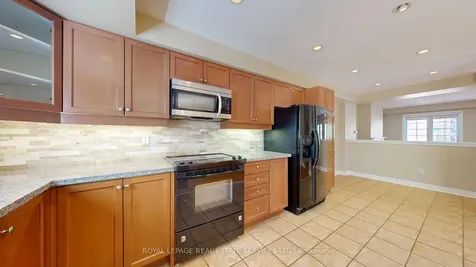 619 Evans Avenue Toronto ON M8W 2W4