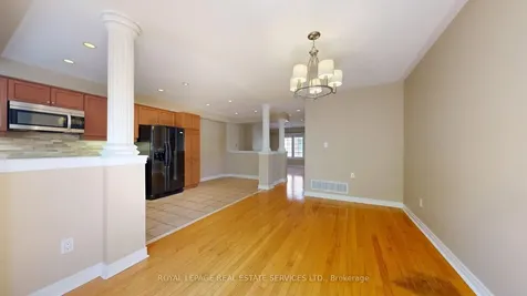 619 Evans Avenue Toronto ON M8W 2W4