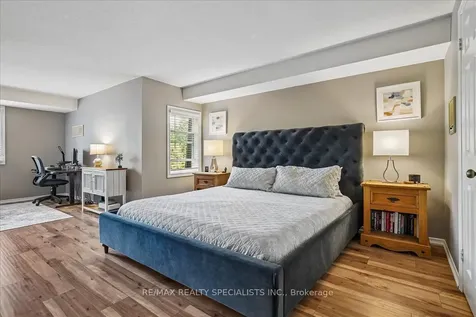 1507 Upper Middle Road Burlington ON L7P 4M5