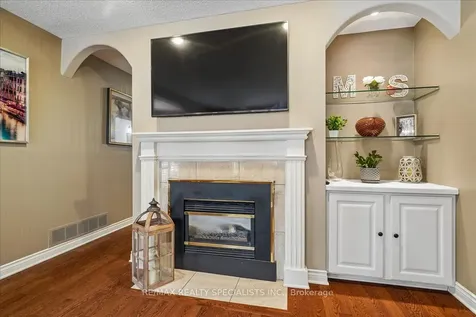 1507 Upper Middle Road Burlington ON L7P 4M5