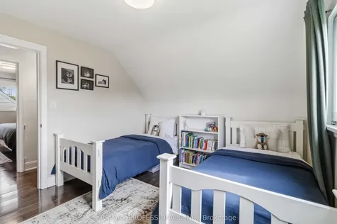 3 Snaresbrook Drive Toronto ON M9W 2N5