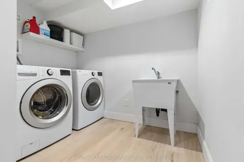3 Snaresbrook Drive Toronto ON M9W 2N5