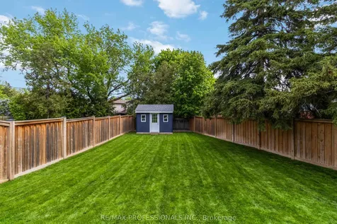 3 Snaresbrook Drive Toronto ON M9W 2N5