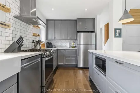 3 Snaresbrook Drive Toronto ON M9W 2N5