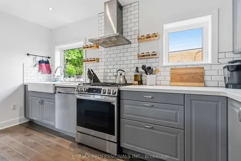 3 Snaresbrook Drive Toronto ON M9W 2N5