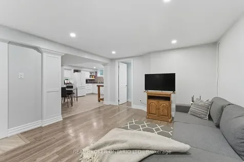 1314 Fisher Avenue Burlington ON L7P 2L6