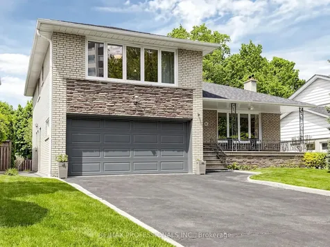 14 Widdicombe Hill Toronto ON M9R 1B3