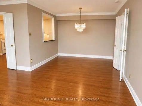 1360 Rathburn Road Mississauga ON L4W 4H4
