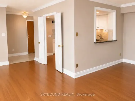 1360 Rathburn Road Mississauga ON L4W 4H4
