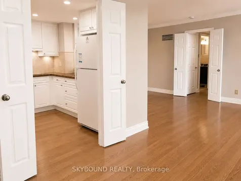 1360 Rathburn Road Mississauga ON L4W 4H4