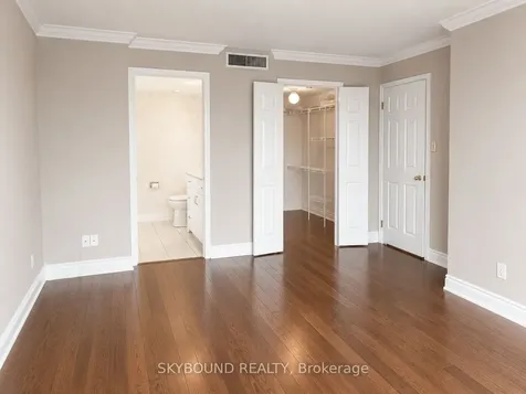 1360 Rathburn Road Mississauga ON L4W 4H4