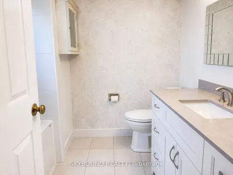 1360 Rathburn Road Mississauga ON L4W 4H4