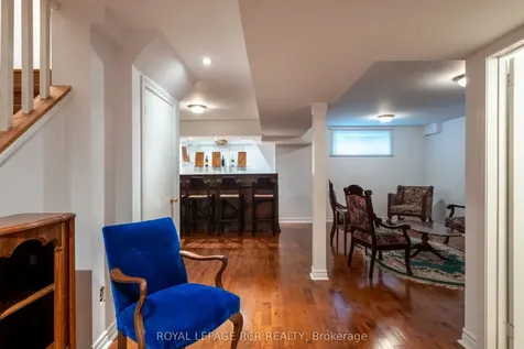 32 Dokkum Crescent Brampton ON L6Z 0E2