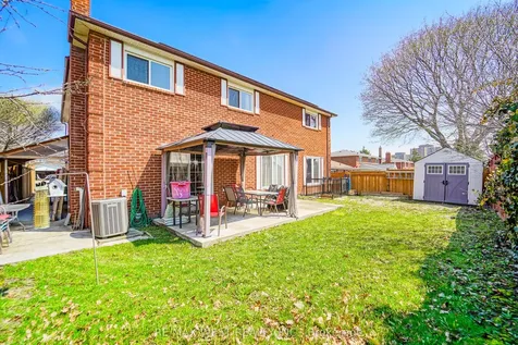 4296 Claypine Rise Mississauga ON L4W 2G6