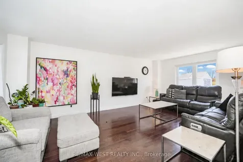 4296 Claypine Rise Mississauga ON L4W 2G6