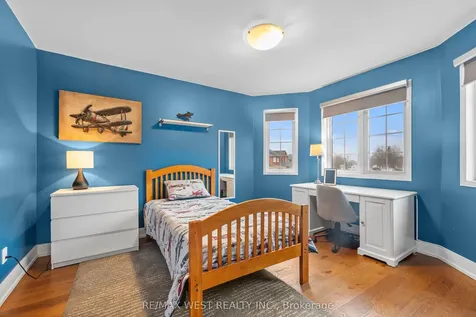 12 Berrydown Drive Caledon ON L7E 1L8