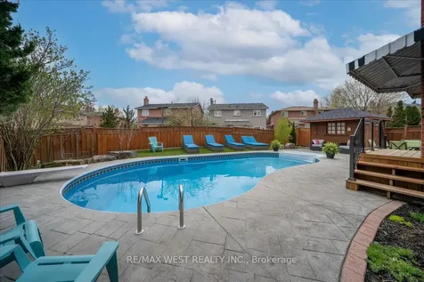 12 Berrydown Drive Caledon ON L7E 1L8