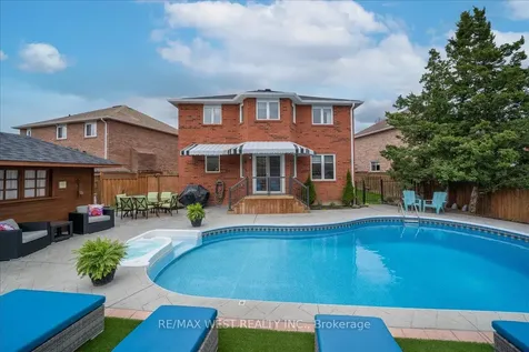 12 Berrydown Drive Caledon ON L7E 1L8