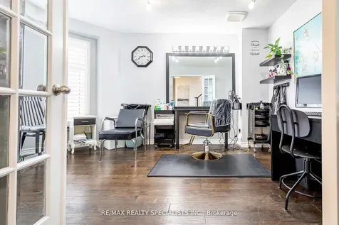 6363 Osprey Boulevard Mississauga ON L5N 6G7