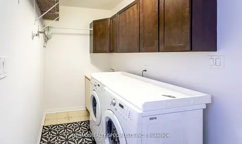 6363 Osprey Boulevard Mississauga ON L5N 6G7