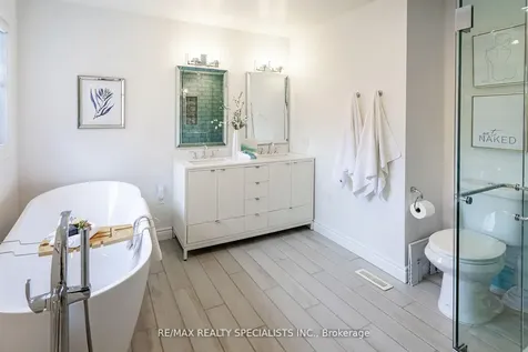 6363 Osprey Boulevard Mississauga ON L5N 6G7