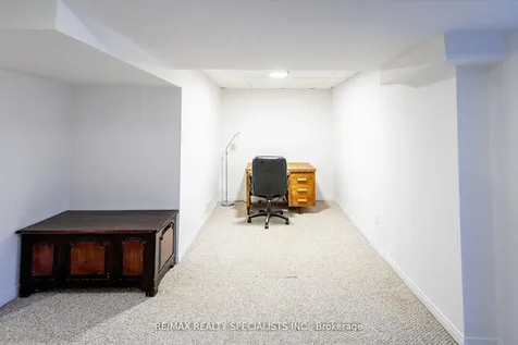 6363 Osprey Boulevard Mississauga ON L5N 6G7