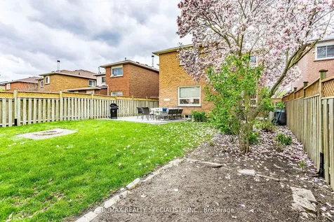 6363 Osprey Boulevard Mississauga ON L5N 6G7