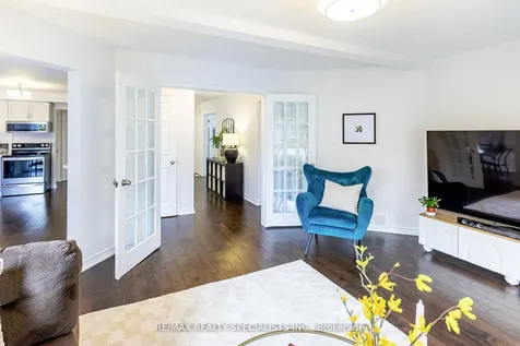 6363 Osprey Boulevard Mississauga ON L5N 6G7
