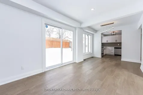 4 Hardcastle Court Brampton ON L6S 2A9