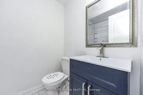 4 Hardcastle Court Brampton ON L6S 2A9