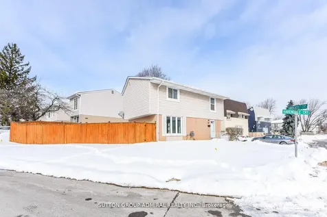 4 Hardcastle Court Brampton ON L6S 2A9