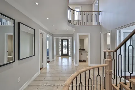 951 White Clover Way Mississauga ON L5V 1E7