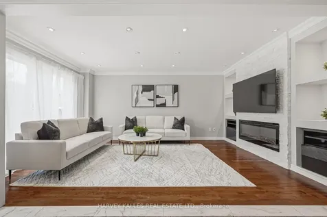 951 White Clover Way Mississauga ON L5V 1E7