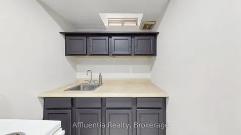 5714 Jenvic Grove Mississauga ON L5M 7B4
