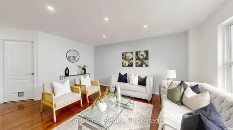 5714 Jenvic Grove Mississauga ON L5M 7B4