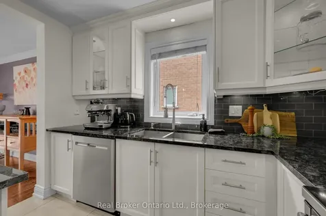 2388 Eden Valley Drive Oakville ON L6H 6K9