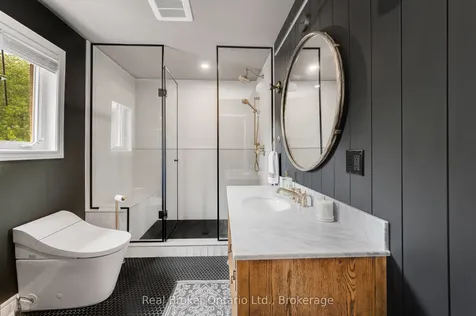 2388 Eden Valley Drive Oakville ON L6H 6K9