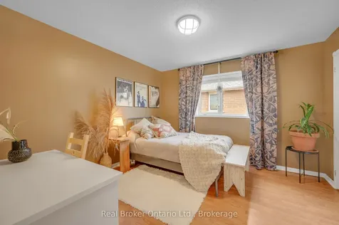 2388 Eden Valley Drive Oakville ON L6H 6K9