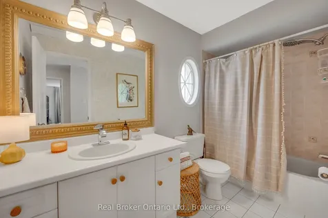 2388 Eden Valley Drive Oakville ON L6H 6K9