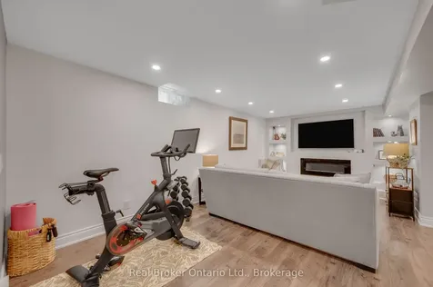 2388 Eden Valley Drive Oakville ON L6H 6K9