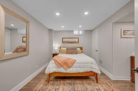 2388 Eden Valley Drive Oakville ON L6H 6K9