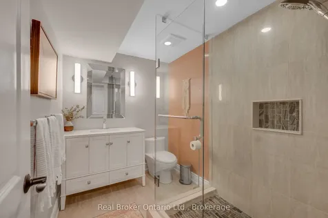 2388 Eden Valley Drive Oakville ON L6H 6K9