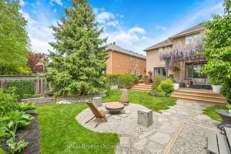2388 Eden Valley Drive Oakville ON L6H 6K9